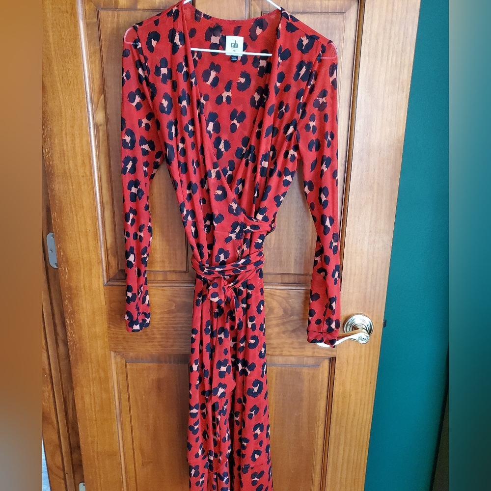 Cabi Vivien Siren wrap dress, 5771, animal pattern, red blue and beige, size xs.